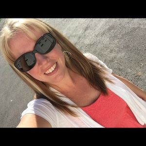 Meet your Posher, Randi